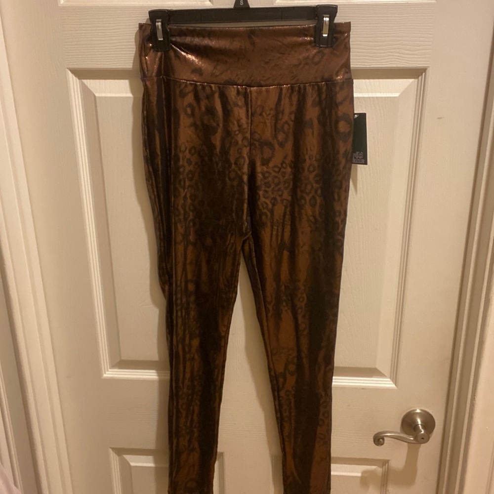 Leopard print leggings